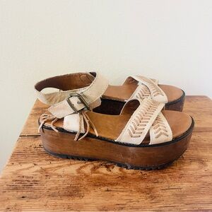 Chilean Stitched Platform Sandals